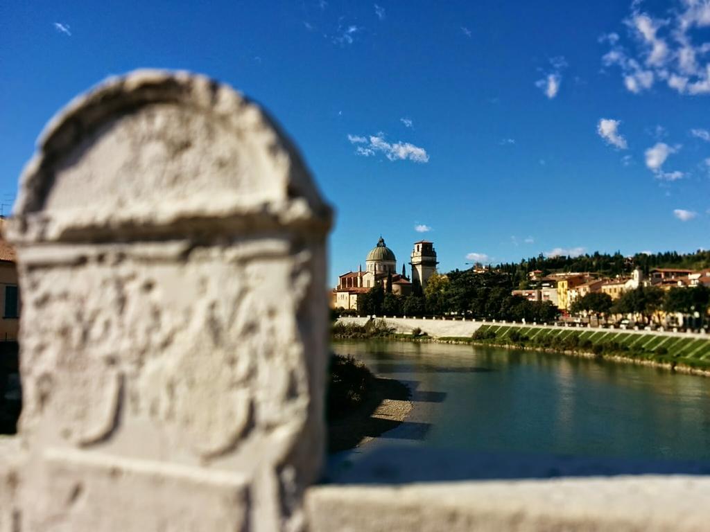 Across The River And Into The Trees Verona Exterior photo